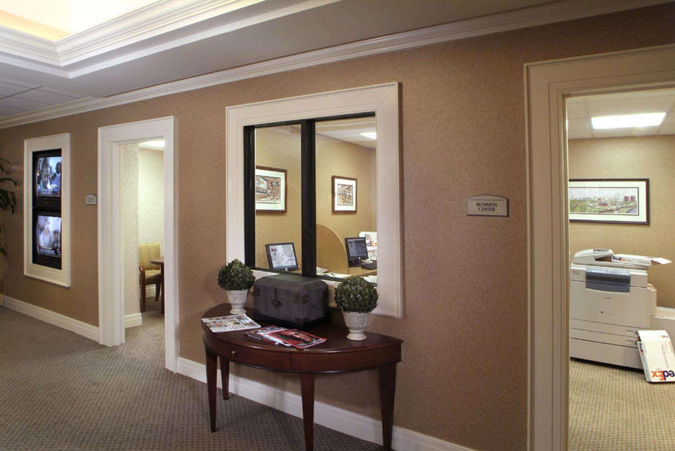 Embassy Suites By Hilton Richmond Dumbarton Eksteriør bilde