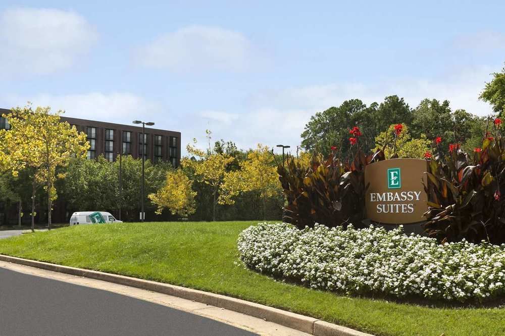 Embassy Suites By Hilton Richmond Dumbarton Eksteriør bilde